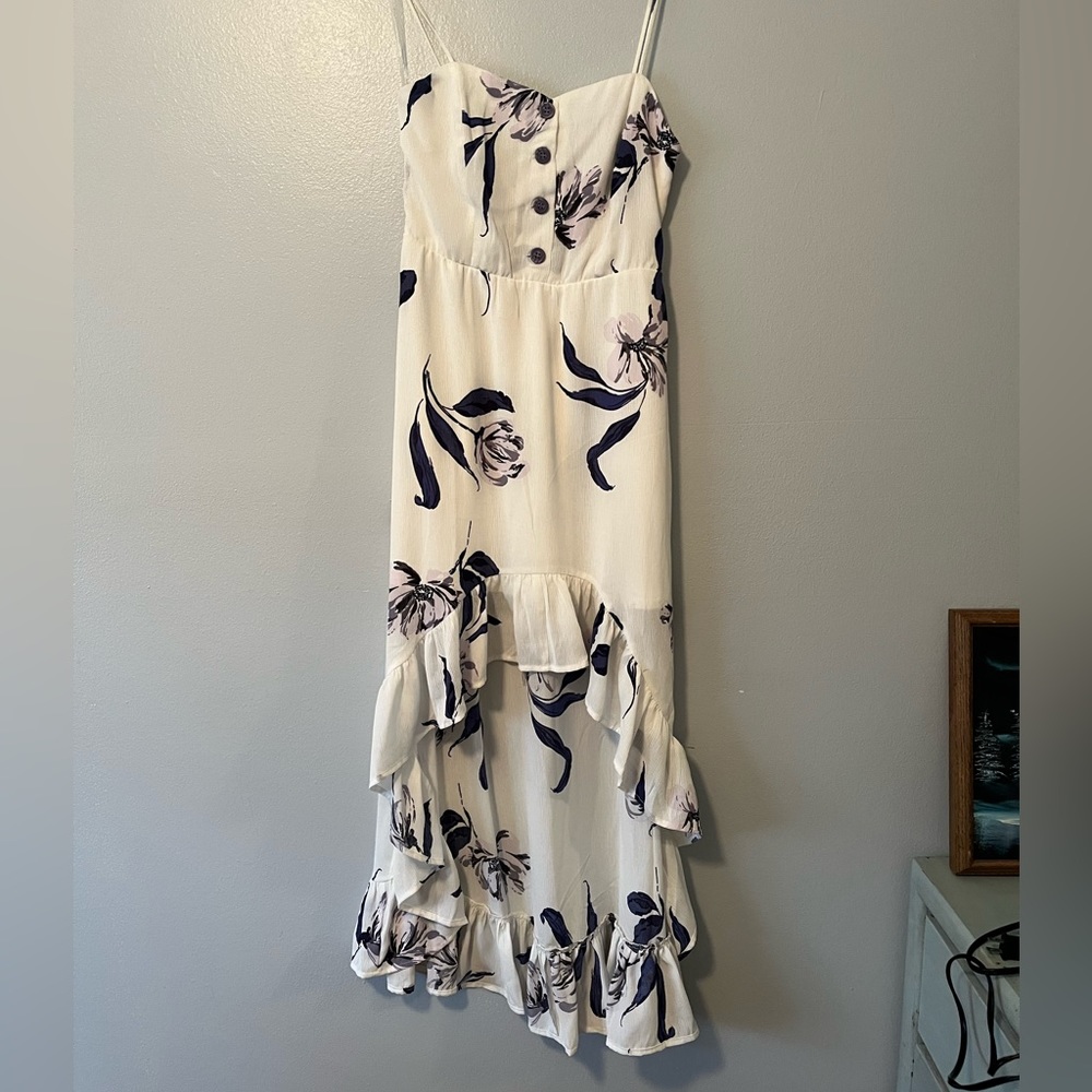 Sz M white dress with purple and blue flowers